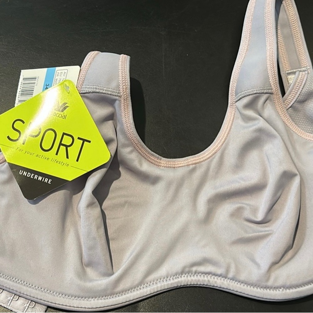 Brand new: Wacoal Gray Sports Bra with Full Coverage and Support